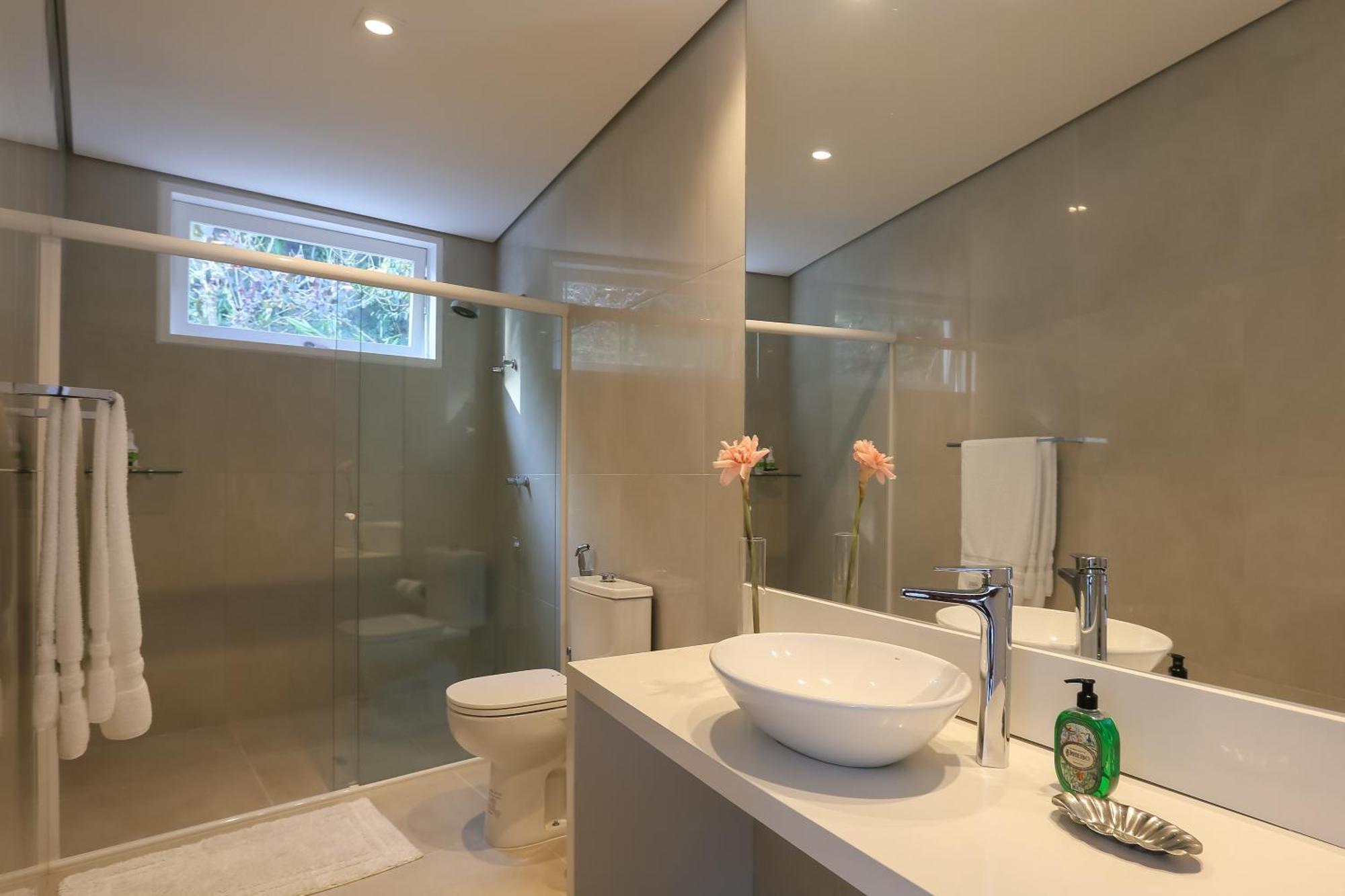 Tropical Contemporary Suites Парати Экстерьер фото
